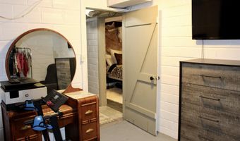 905 Pine St, Atlantic, IA 50022