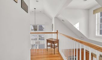 47 Copper Square Dr, Bethel, CT 06801