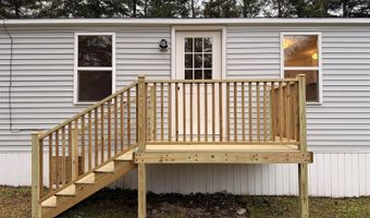 48 Bushey St, Ashland, ME 04732