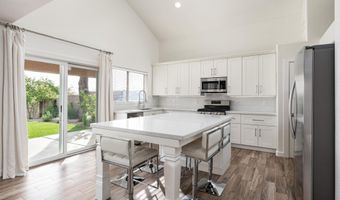 33454 N SYMER Dr, Cave Creek, AZ 85331