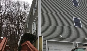 6 Irving Pl, Danbury, CT 06810