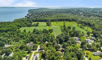 93 Kickemuit Ave, Bristol, RI 02809