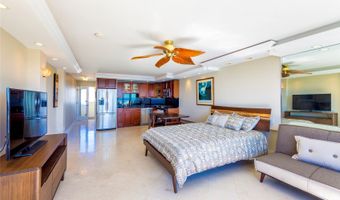 2895 Kalakaua Ave 1806, Honolulu, HI 96815