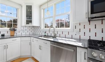 503 Seaside Dr, Jamestown, RI 02835