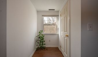 109 Old Post Rd, Clinton, CT 06413