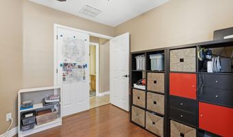 3180 E GLENEAGLE Dr, Chandler, AZ 85249