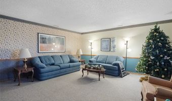 301 SE Delaware Ave 303, Ankeny, IA 50021