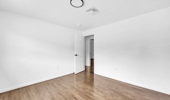 5 Butternut Dr, Bloomfield, CT 06002
