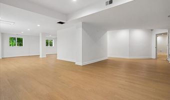 9100 ALDERSHOT Dr, Bethesda, MD 20817