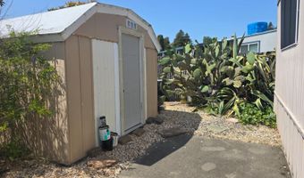 215 Apple Ln, Santa Rosa, CA 95407