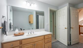 18 Eldon Way A, Atkinson, NH 03811