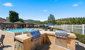 1176 S Country Gln, Anaheim, CA 92808