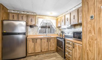 33800 S DAVENPORT Ln, Black Canyon City, AZ 85324