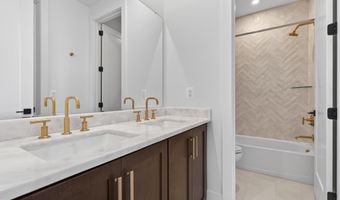 861 N MANCHESTER St, Arlington, VA 22205