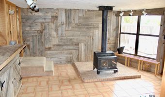814 N Edward St, Carlsbad, NM 88220