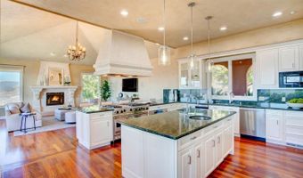 1340 Crestmont Dr, Angwin, CA 94508