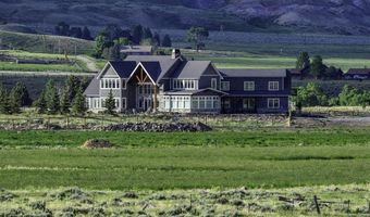 6 Whitney Dr, Cody, WY 82414