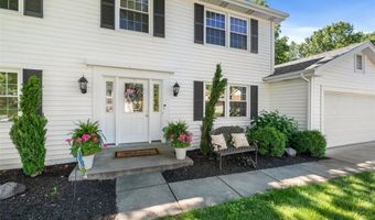 1858 Dougherty Estates Dr, Ballwin, MO 63021