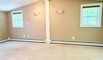 79 W Shore Dr, Exeter, RI 02822