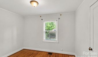 1819 Arnold Dr, Charlotte, NC 28205