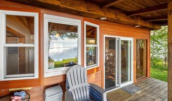 39 Bourdeau Ln N, Alburgh, VT 05440