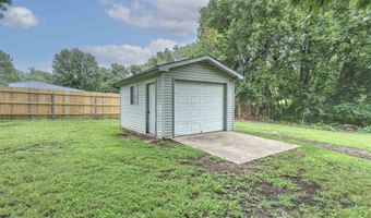 1701 E Chestnut Ave, Arkansas City, KS 67005