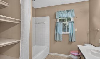 19368 Triple Crown Dr, Abingdon, VA 24211