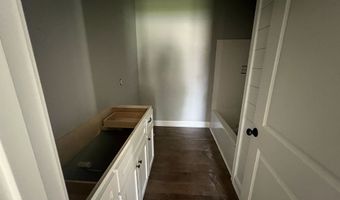 82 MASSEY, Adamsville, TN 38310