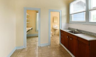 841 Ripley St, Santa Rosa, CA 95401