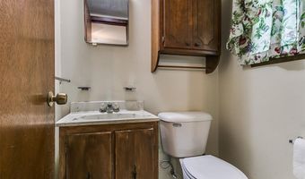 2120 N Divis Ave, Bethany, OK 73008