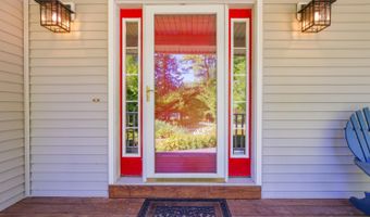 290 Castle Island Rd, Belgrade, ME 04917