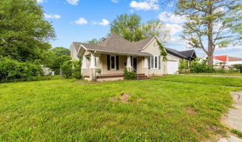 537 S Jefferson Ave, Aurora, MO 65605