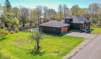16 Cottage St, Belfast, ME 04915