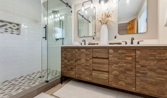 24125 BUTTEVILLE Rd NE, Aurora, OR 97002