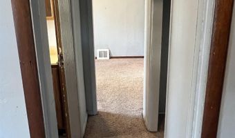 704 4th Ave E, Albia, IA 52531