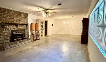 1474 Mandella Rd, Bonneau, SC 29431