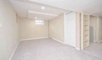 9107 LINDALE Dr, Bethesda, MD 20817