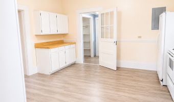 4512 Thomasville Dr, Acworth, GA 30101