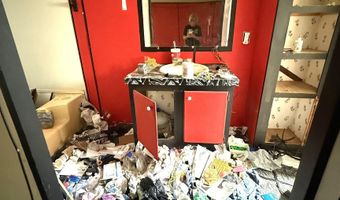 2107 N Oak, Artesia, NM 88210