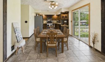 186 E Gay Dr, Alexandria, IN 46001