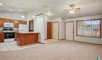 410 N 9th Ave, Brandon, SD 57005