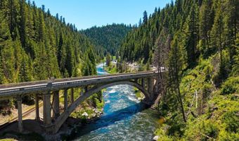 1451 S Main St, Cascade, ID 83611