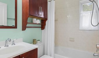 1745 N CLIFF St N, Alexandria, VA 22301
