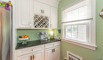 112 Main St, Bayonne, NJ 07035