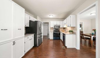 3513 Robin Ln, Acworth, GA 30101