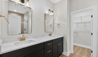 9041 Stonewall Rd, Appomattox, VA 24522