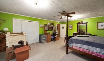 1584 Hawkins Ln, Bells, TN 38006