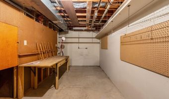 3300 N LAWE St, Appleton, WI 54911