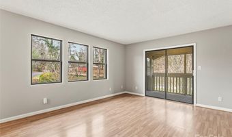 102 Abbey Cir, Asheville, NC 28805