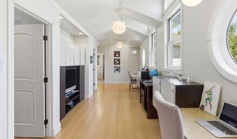 15 Chardonnay Ter, Bedford, NH 03110